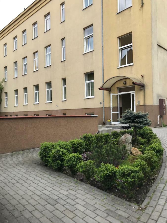 Clarus Mons Studio Vandrarhem Częstochowa Exteriör bild